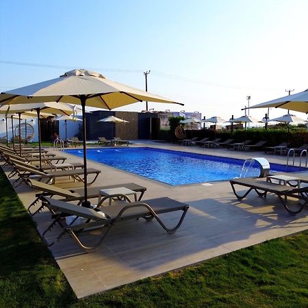 Cezar'S Airport Hotel Nicosia Esterno foto