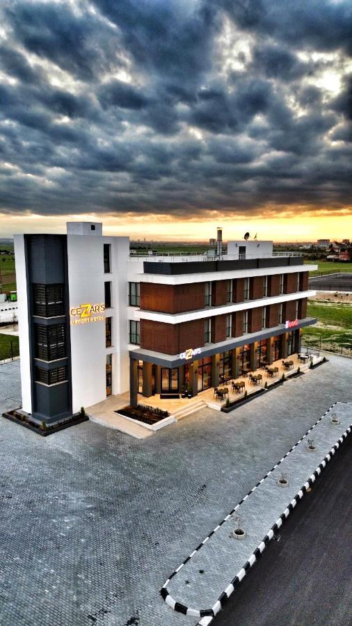 Cezar'S Airport Hotel Nicosia Esterno foto